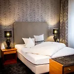 호텔 Haus Anna An Der Stadtmauer 3*