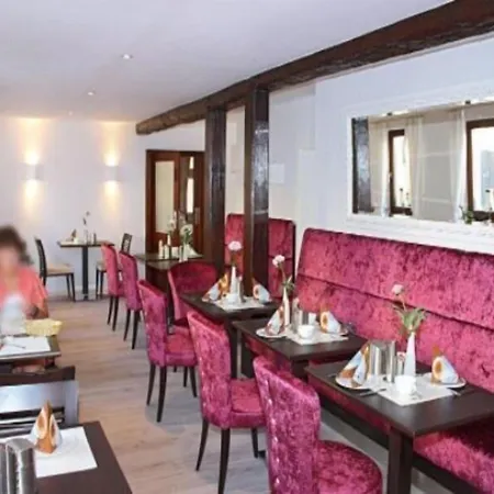 Haus Anna An Der Stadtmauer Otel 3*