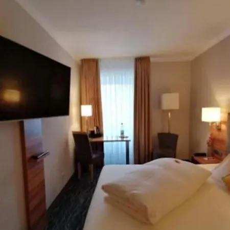 Haus Anna An Der Stadtmauer Otel Hanau