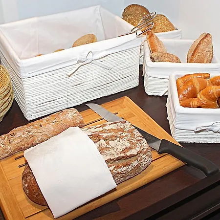 Hotel Haus Anna An Der Stadtmauer 3*