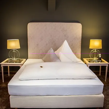 Hotel Haus Anna An Der Stadtmauer Hanau