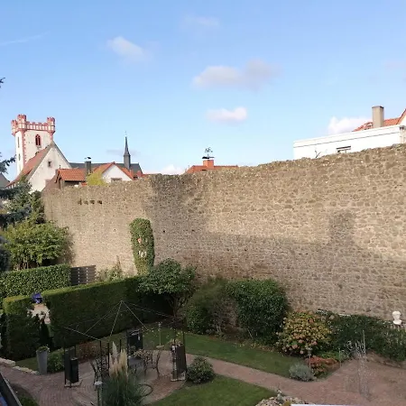 Hotel Haus Anna An Der Stadtmauer